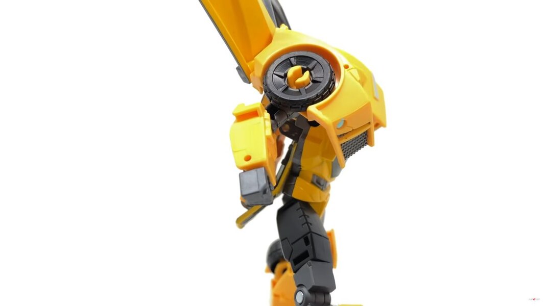 In Hand Image Of Transformers Earthspark Bumble Deluxe Class  (13 of 37)